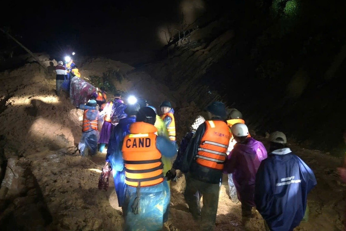 lu lut hue da nang anh 2