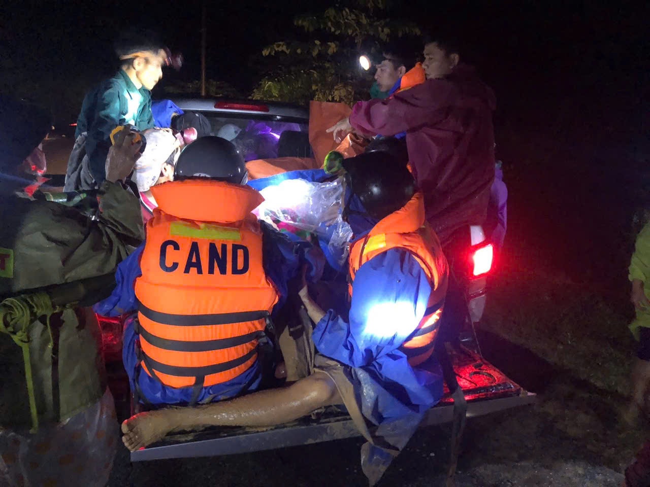 lu lut hue da nang anh 1