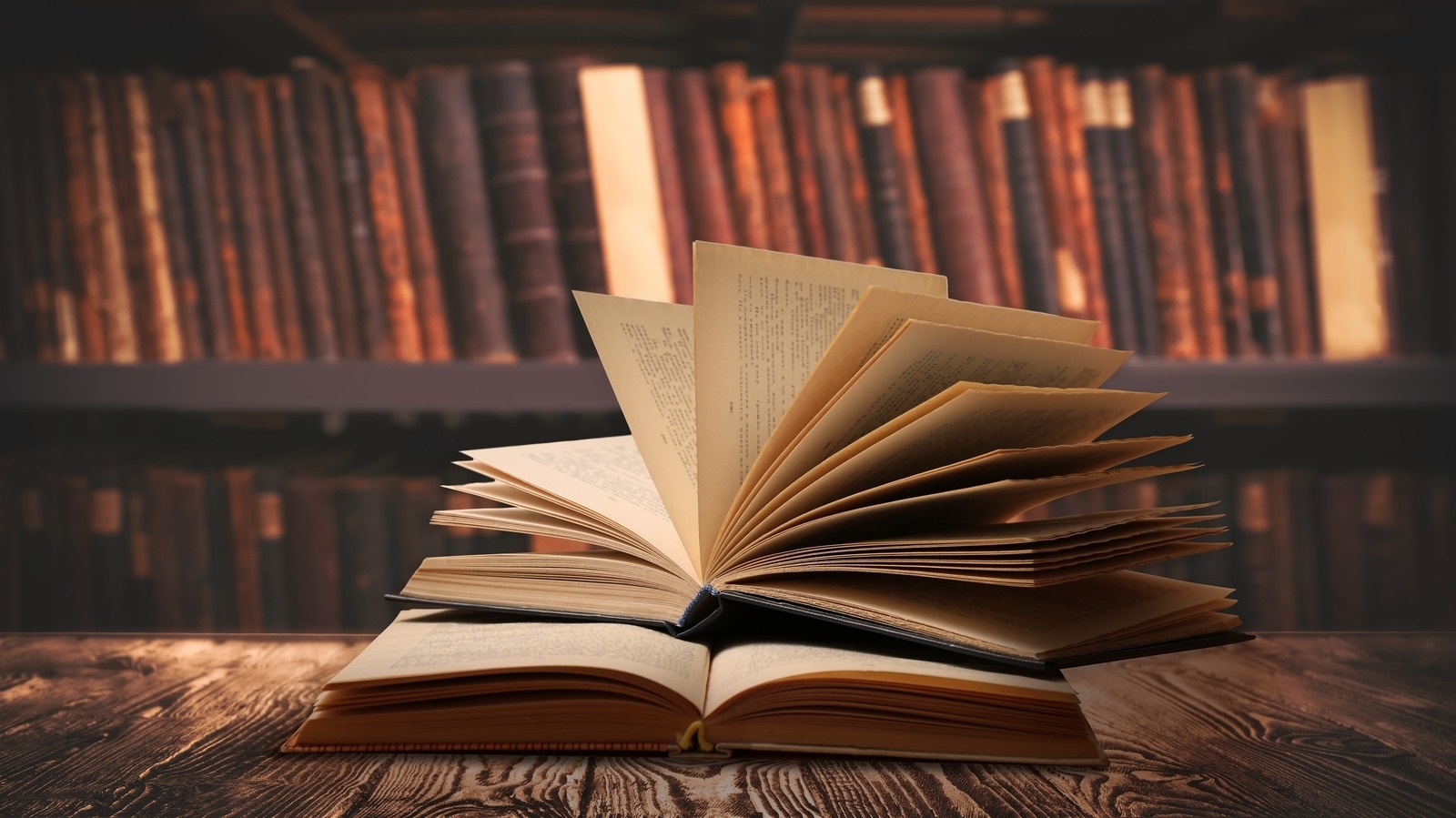 Mui huong cua sach cu anh 1