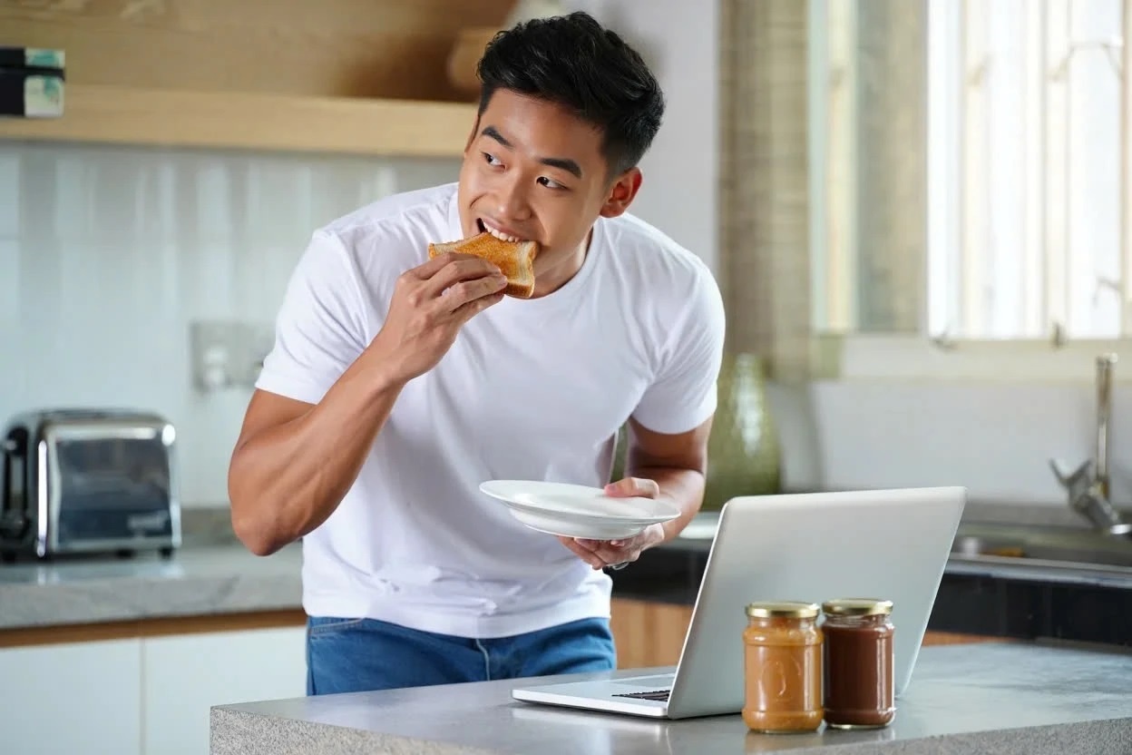 Mot hanh dong khi vua thuc day co the 'ruoc' nguy co dot quy hinh anh