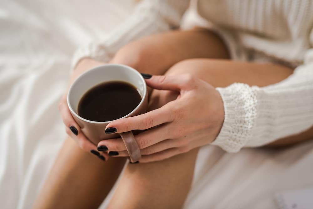 Dieu gi xay ra voi da day khi khong an sang ma uong ca phe? hinh anh