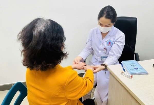 Ca u bach huyet vung sinh duc ngoai hiem gap tai Viet Nam hinh anh