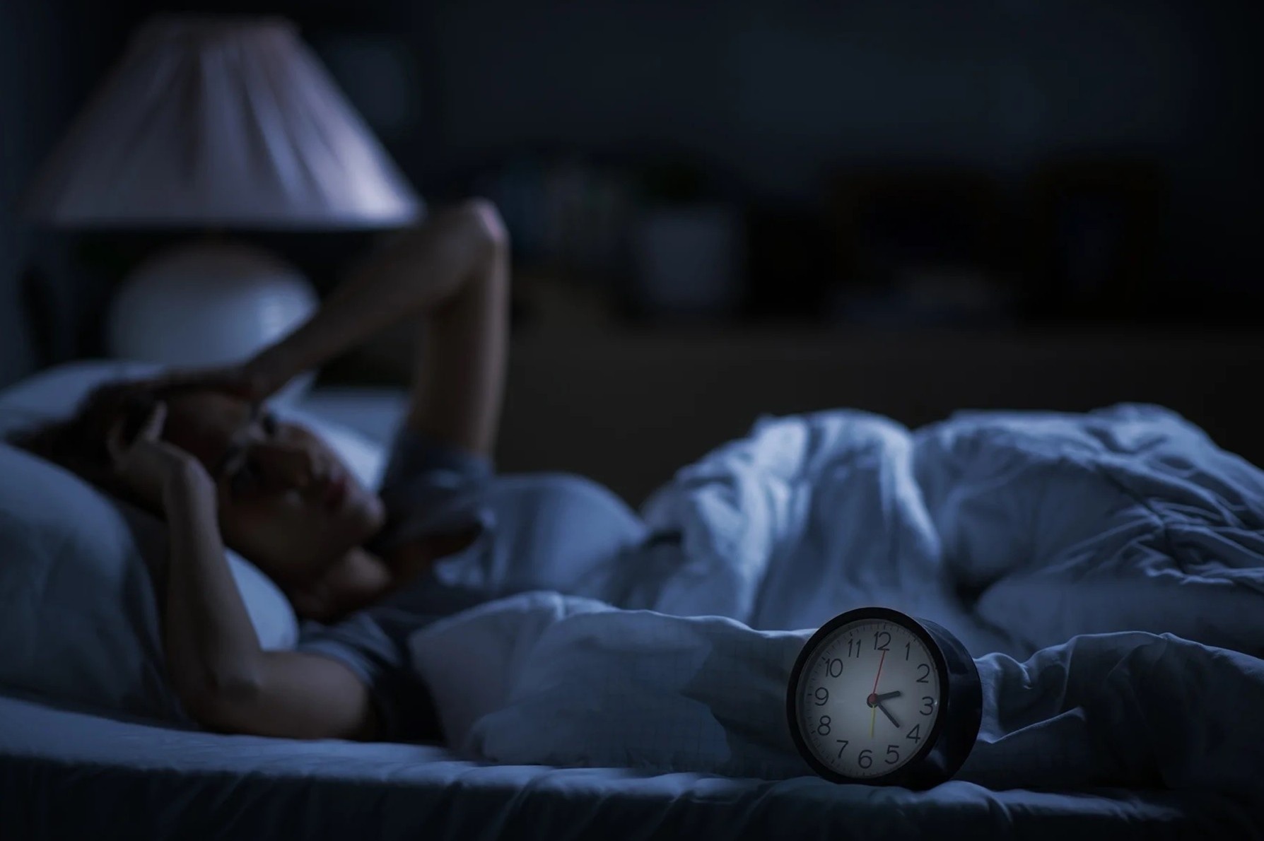 Dieu gi xay ra neu ban thuong xuyen ngu sau 1h sang? hinh anh