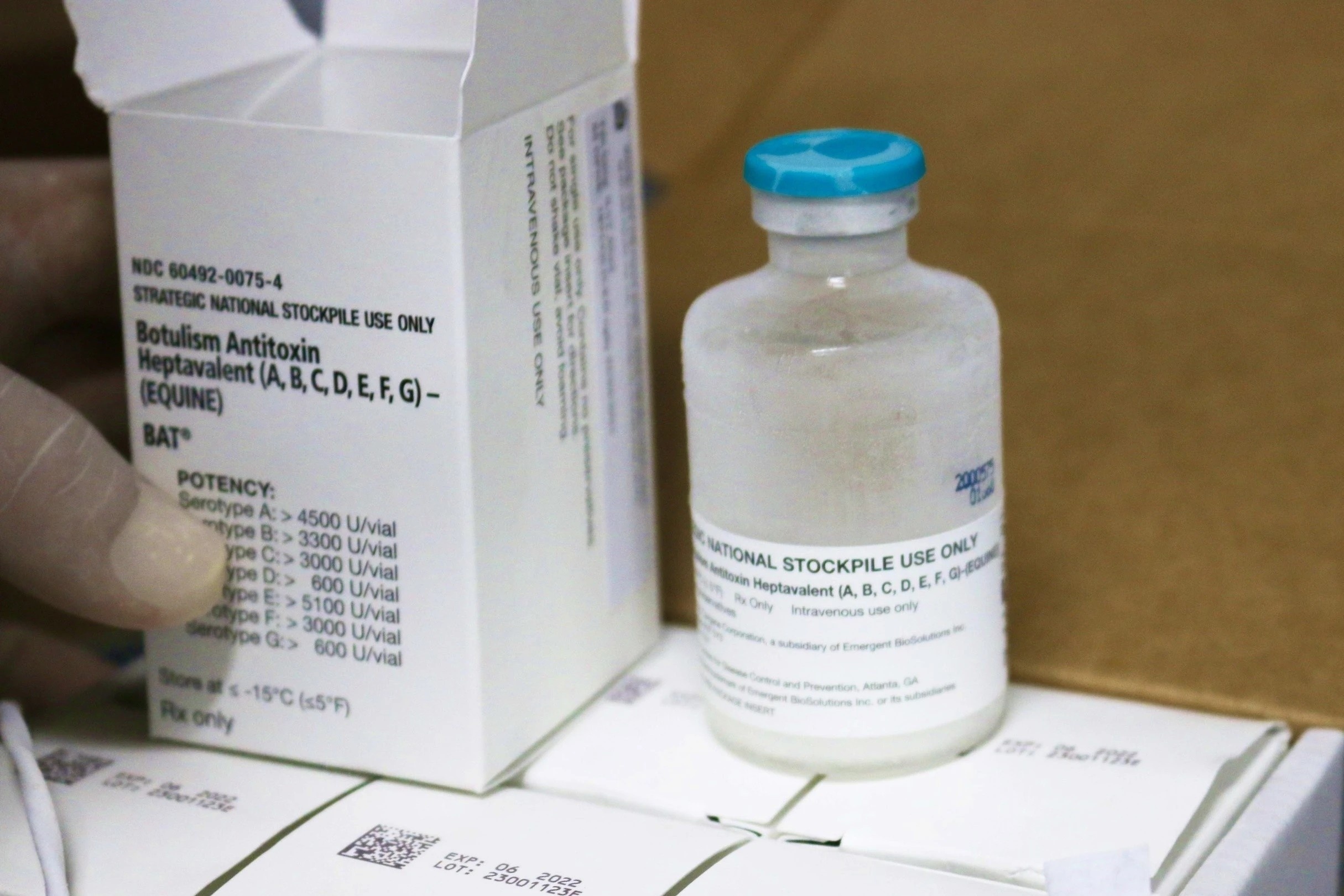 Vi sao thuoc giai chat doc nguy hiem nhat the gioi co gia 8.000 USD? hinh anh