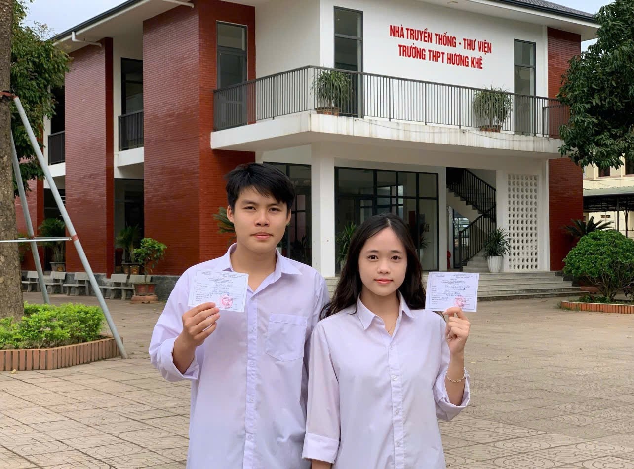 Sinh nhat tuoi 18 dang nho khi trung dung ngay bau cu hinh anh