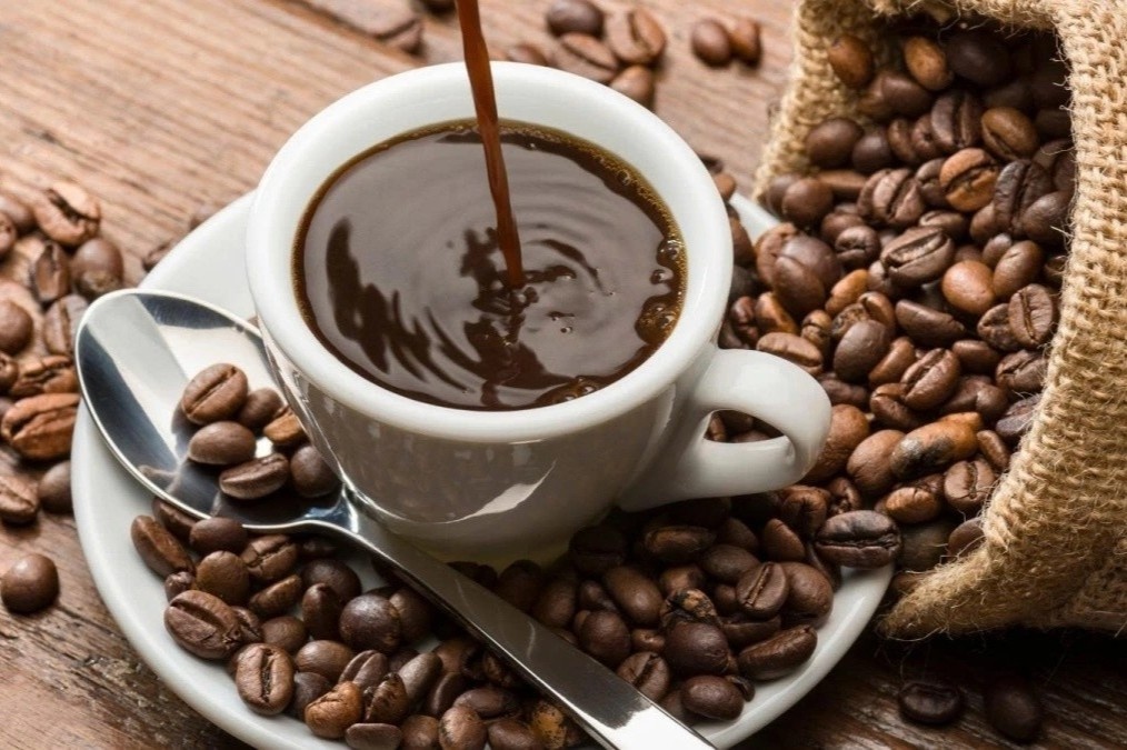 Dau da day co nen uong ca phe? hinh anh