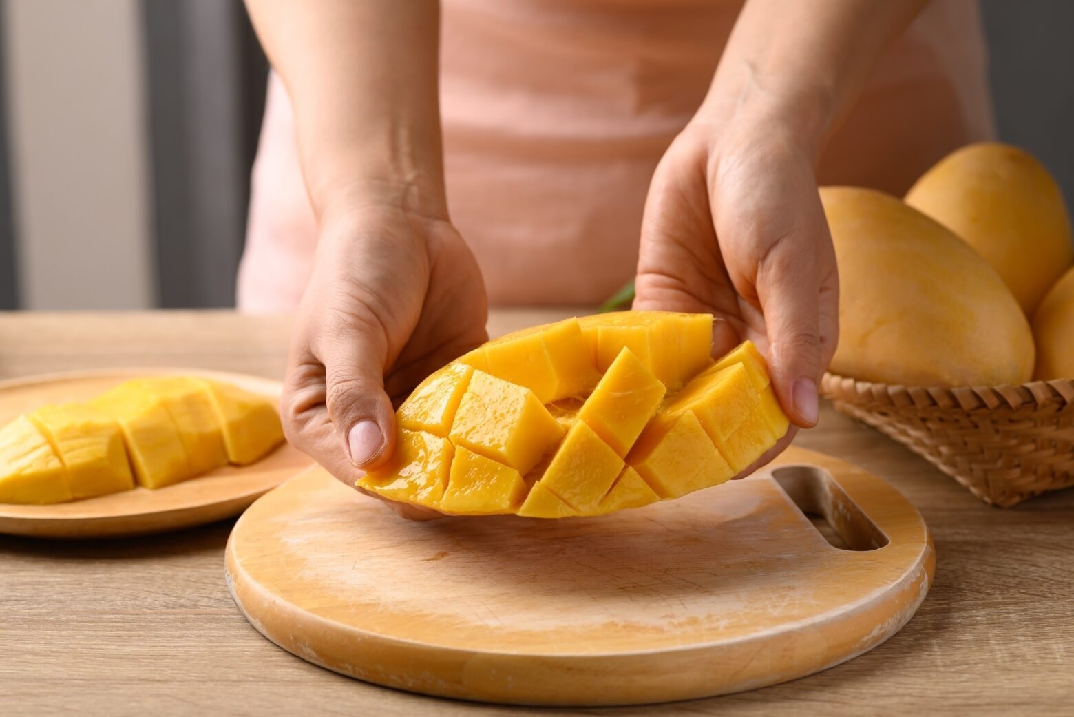 Loi khuyen danh cho nguoi thich an xoai hinh anh