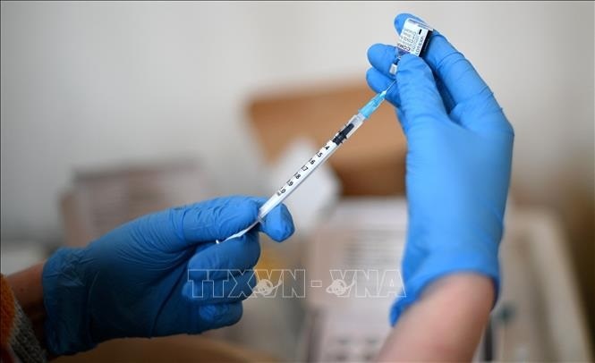 Nga: Phát triển vaccine mRNA phòng chống HIV và đậu mùa khỉ