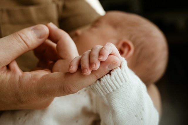 Giai đoạn 'vàng' của trẻ sơ sinh ngắn hơn nhiều người nghĩ