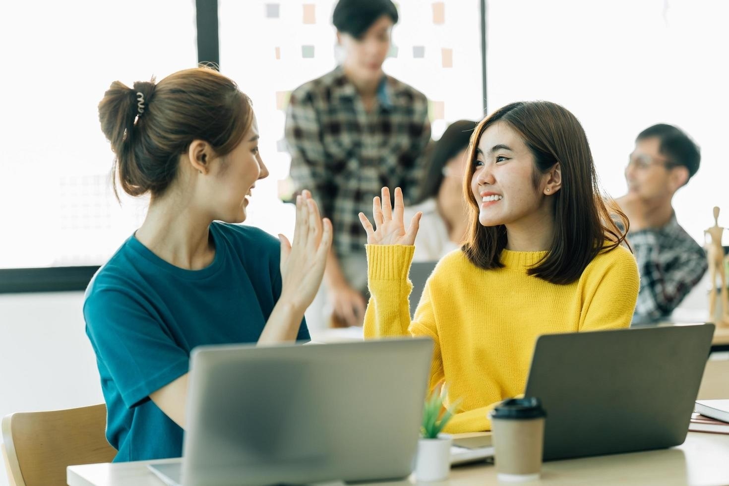 Làm sao để hạnh phúc ảnh 2 Làm sao để hạnh phúc ảnh 2