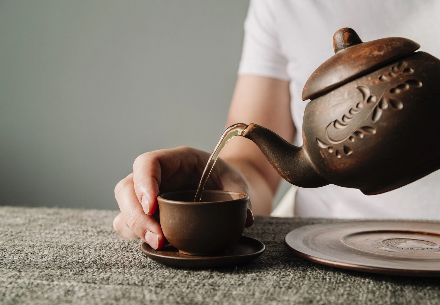 Tr&agrave; g&acirc;y hại thận ảnh 1