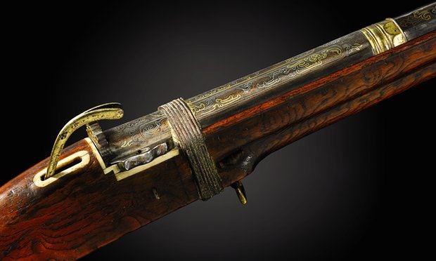 Sung san ma vang quy cua vua Can Long sap duoc dau gia hinh anh