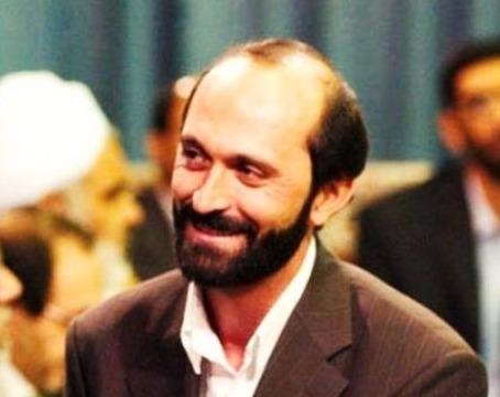 Nguoi ke kinh Quran o Iran bi to hiep dam thieu nien hinh anh