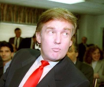 New York Times: Trump co y lam sai luat de tron thue hinh anh