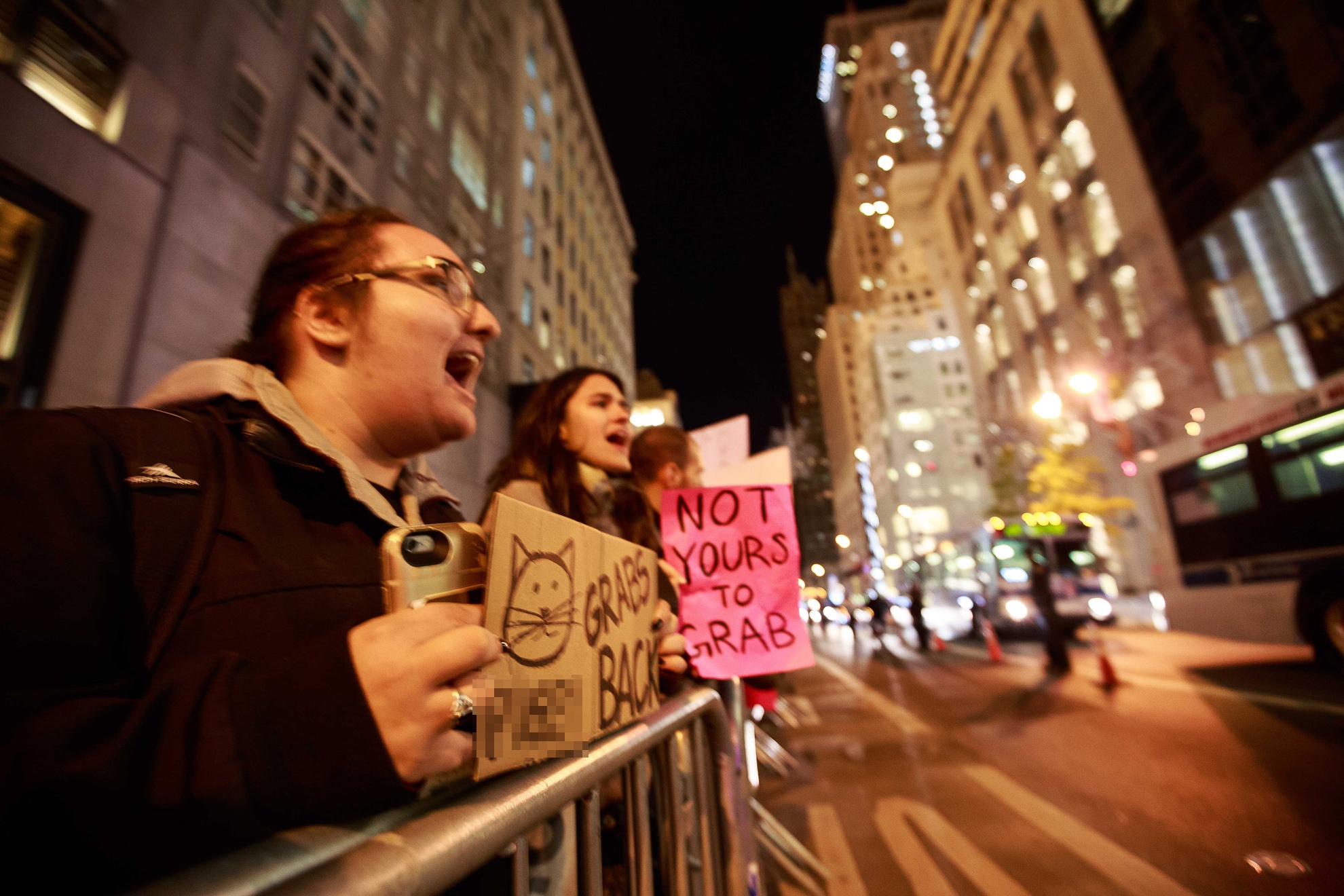 bieu tinh chong Donald Trump anh 10