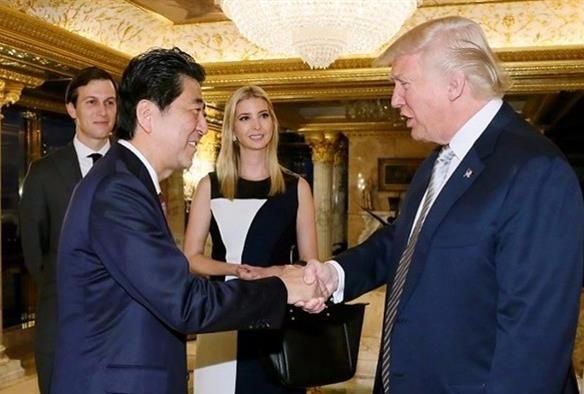 Buc anh tiet lo quyen luc cua con gai Trump hinh anh