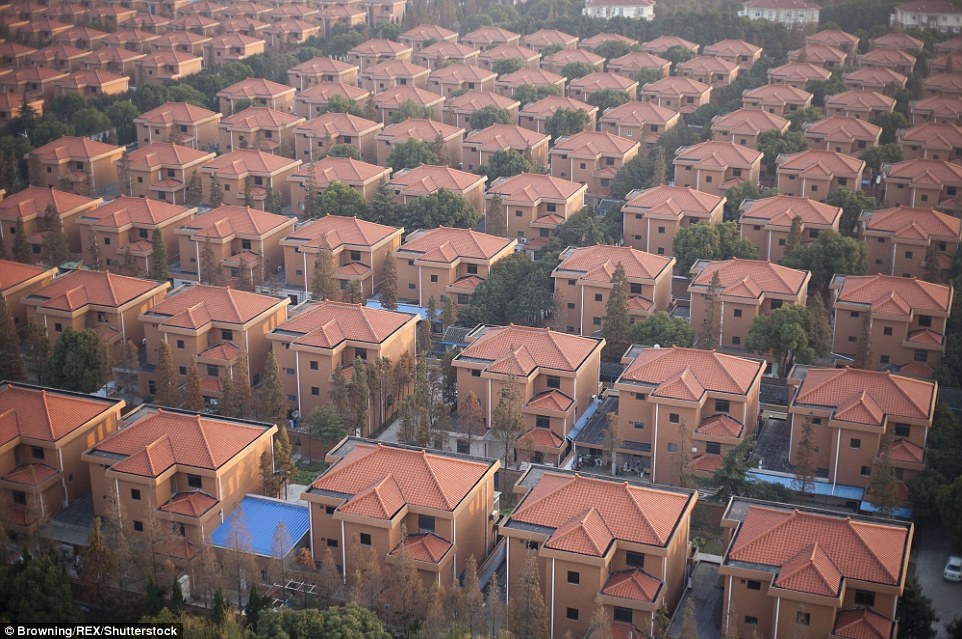 ngoi lang Hoa Tay giau nhat Trung Quoc anh 3