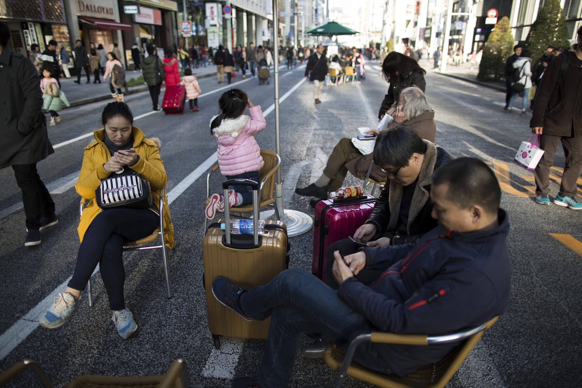 nguoi Trung Quoc du lich nuoc ngoai dip tet anh 3