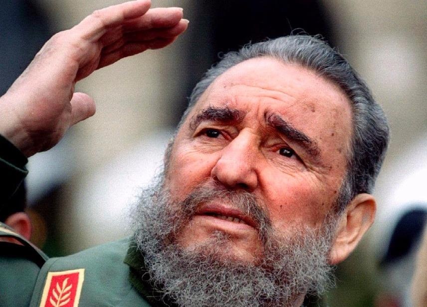 Chu tich Quoc hoi du le tang lanh tu Fidel Castro hinh anh