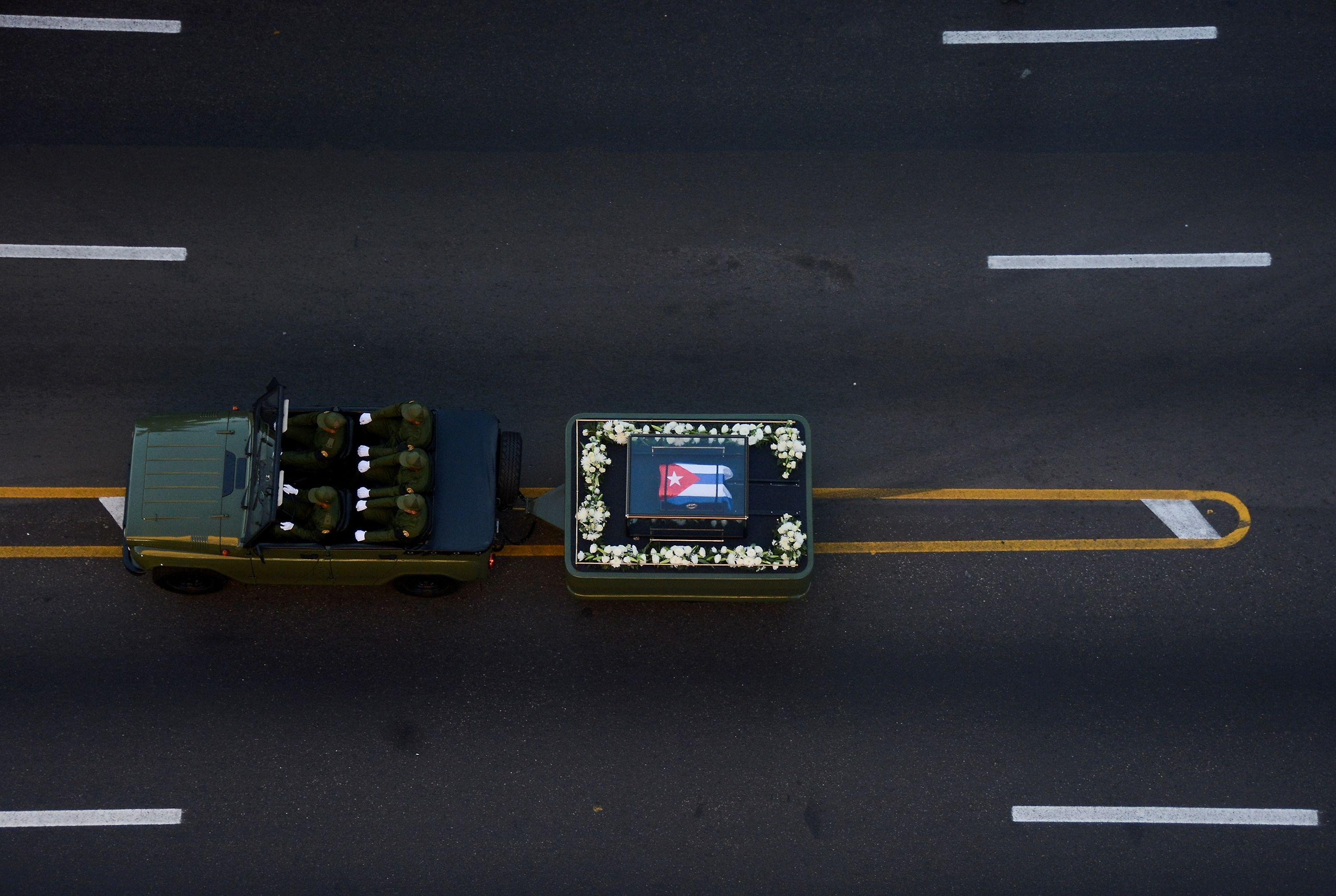 doan xe cho tro cot Fidel Castro anh 6