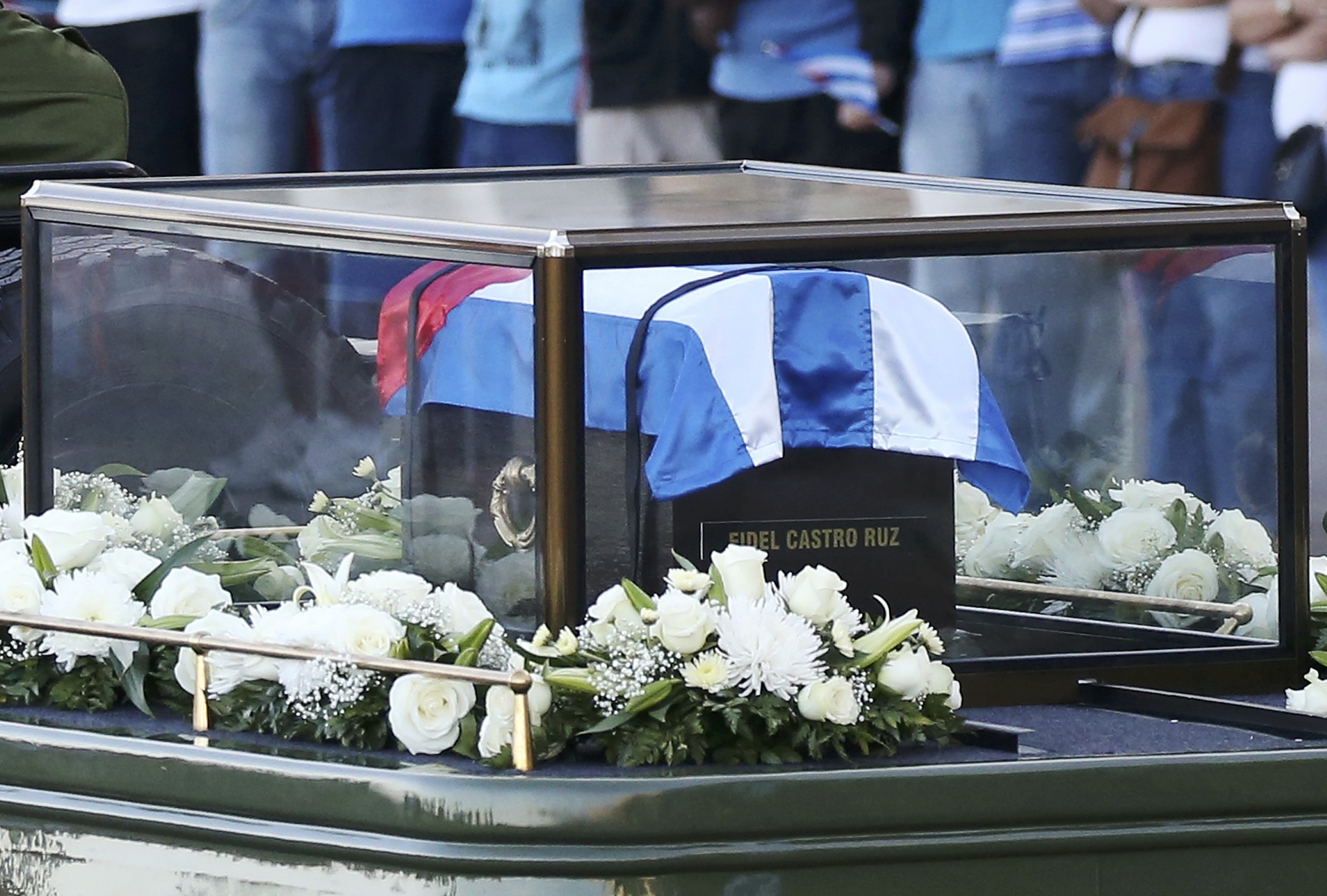 doan xe cho tro cot Fidel Castro anh 5