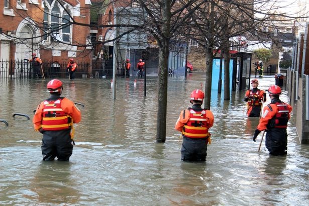 ngập lụt ở London ảnh 2 ngap lut o London anh 2