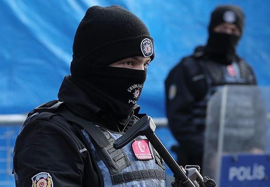 Tho Nhi Ky nhan dang xong nghi pham xa sung dem giao thua hinh anh