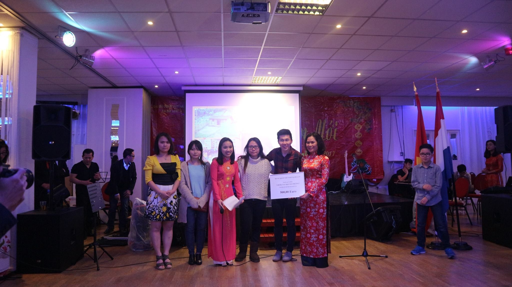 tet cong dong 2017 anh 13