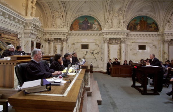 tòa bác bỏ đề nghị khôi phục lệnh cấm của Trump ảnh 1 toa bac bo de nghi khoi phuc lenh cam cua Trump anh 1