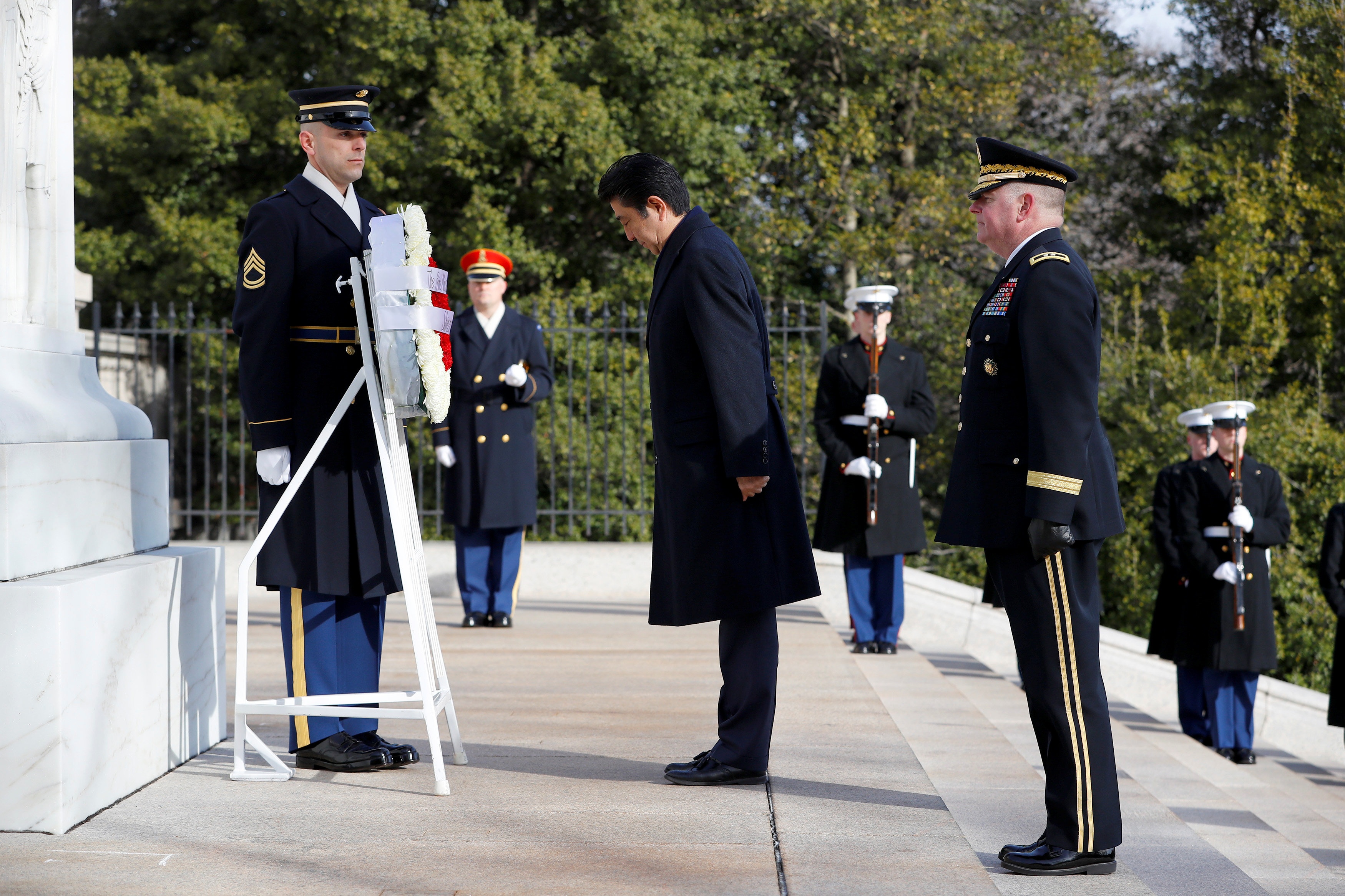 Quan he Abe Trump anh 2