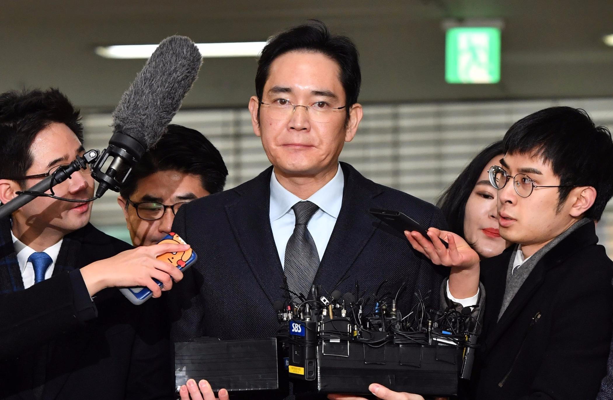 'Thai tu Samsung' co the sap bi truy to hinh anh