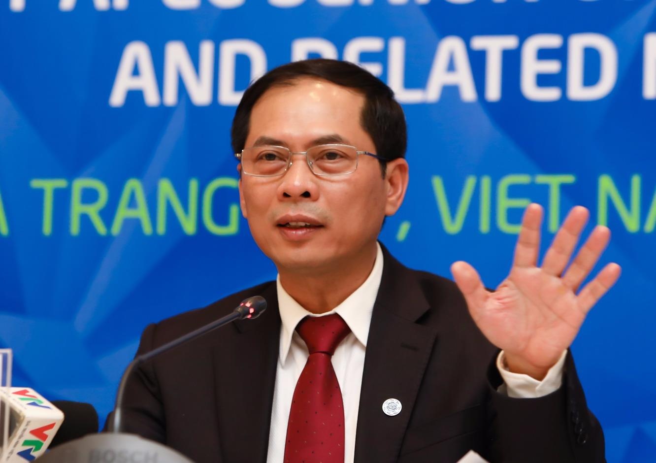 'Con thuyen APEC du gap song lon nhung se di dung huong' hinh anh