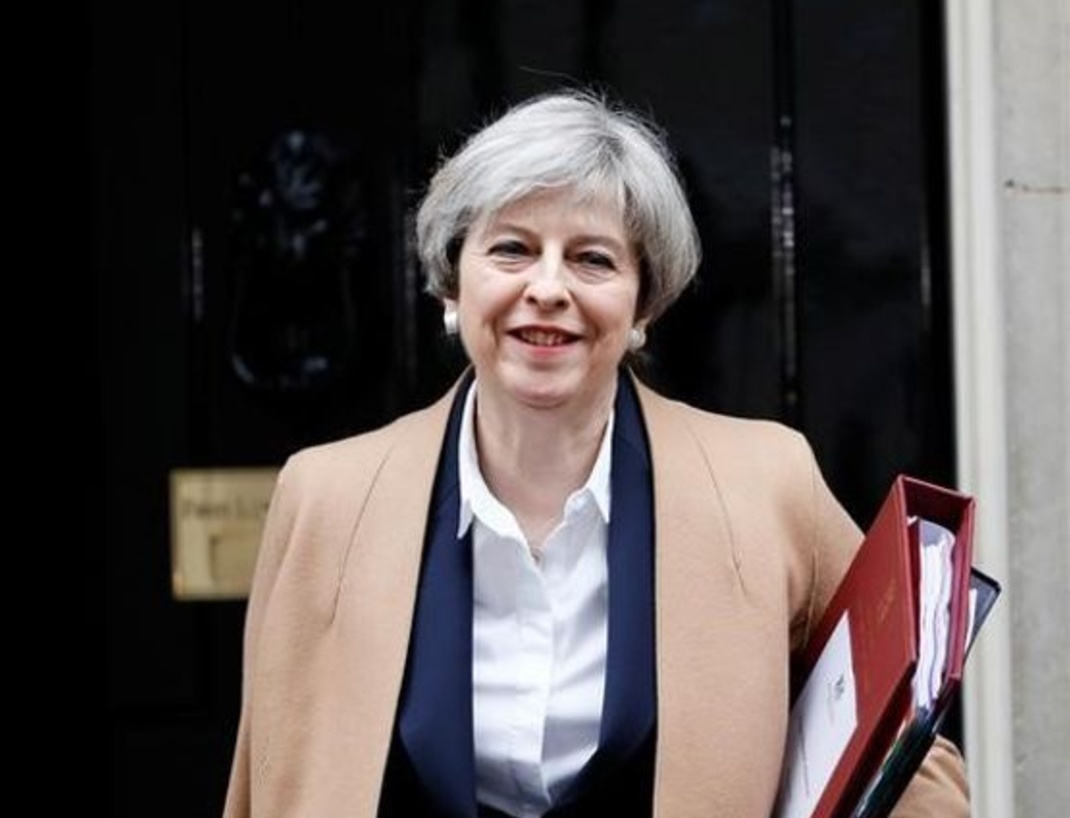 Brexit bat dau, thu tuong Anh tuyen bo 'khong the quay lai' hinh anh