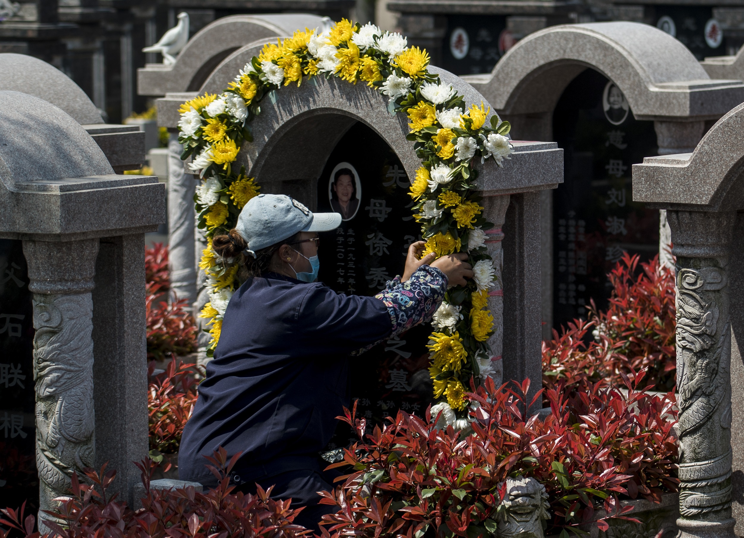 Dao trom tu thi, cho ket hon voi nguoi chet o Trung Quoc hinh anh