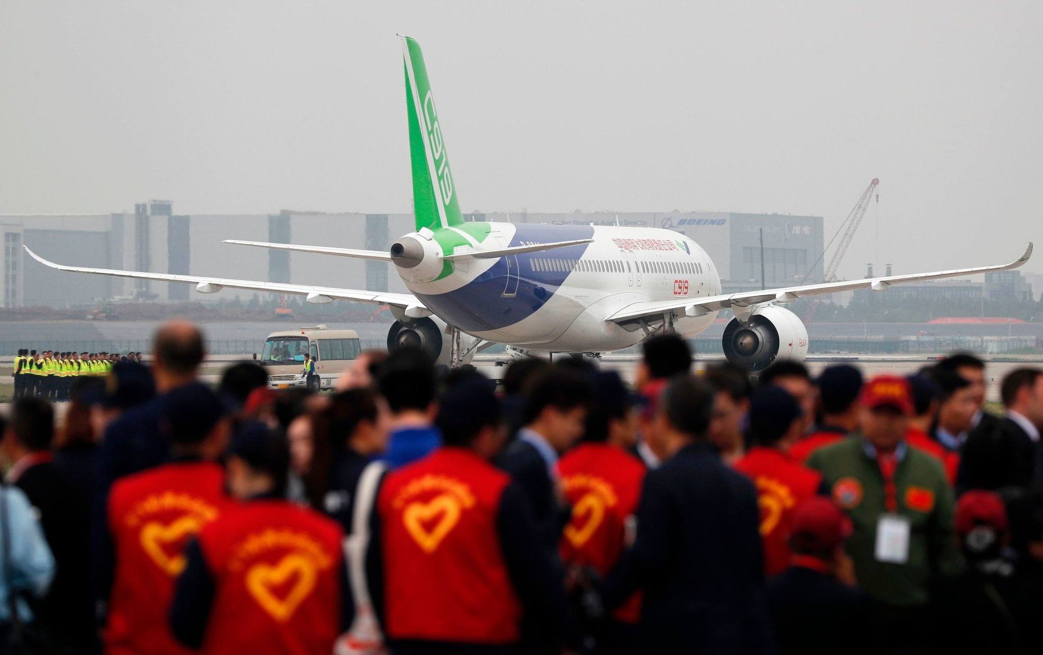 may bay noi dia dau tien cua Trung Quoc anh 1