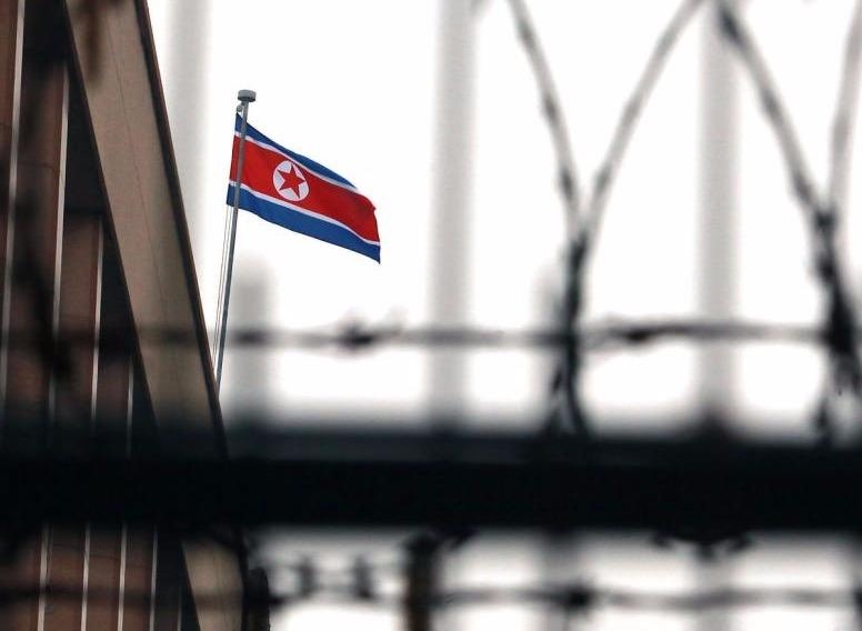 Trieu Tien bat giu them mot cong dan My hinh anh