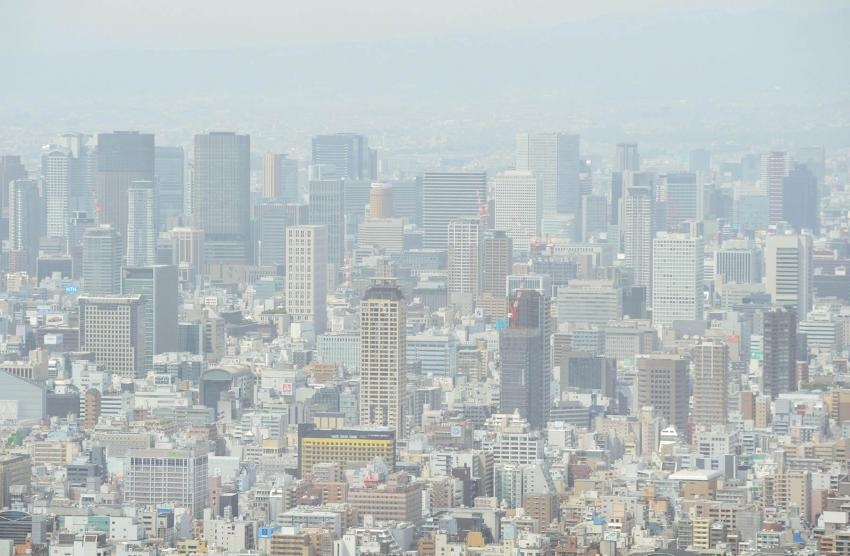 Bao cat Trung Quoc tran den Nhat Ban hinh anh