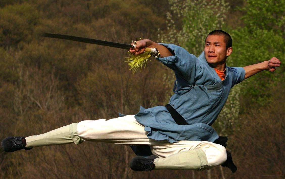 3 lan kungfu 'bat nguon tu mua' dai bai truoc muay Thai hinh anh