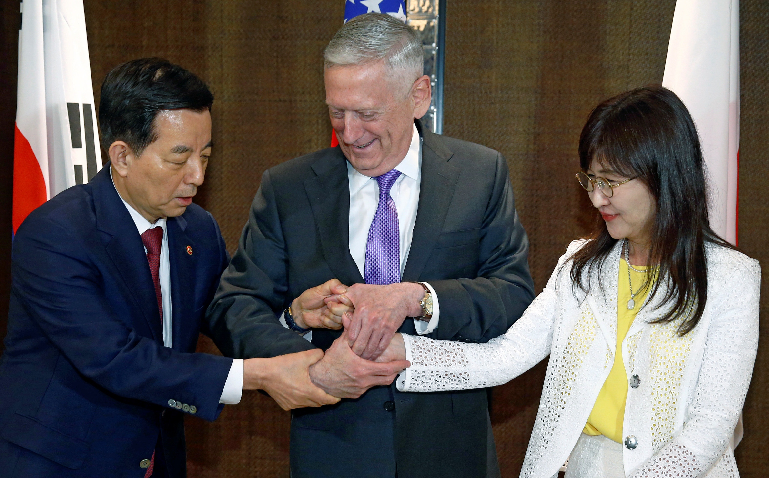 Chuyen gia dat dau hoi voi cam ket cua My o chau A hinh anh