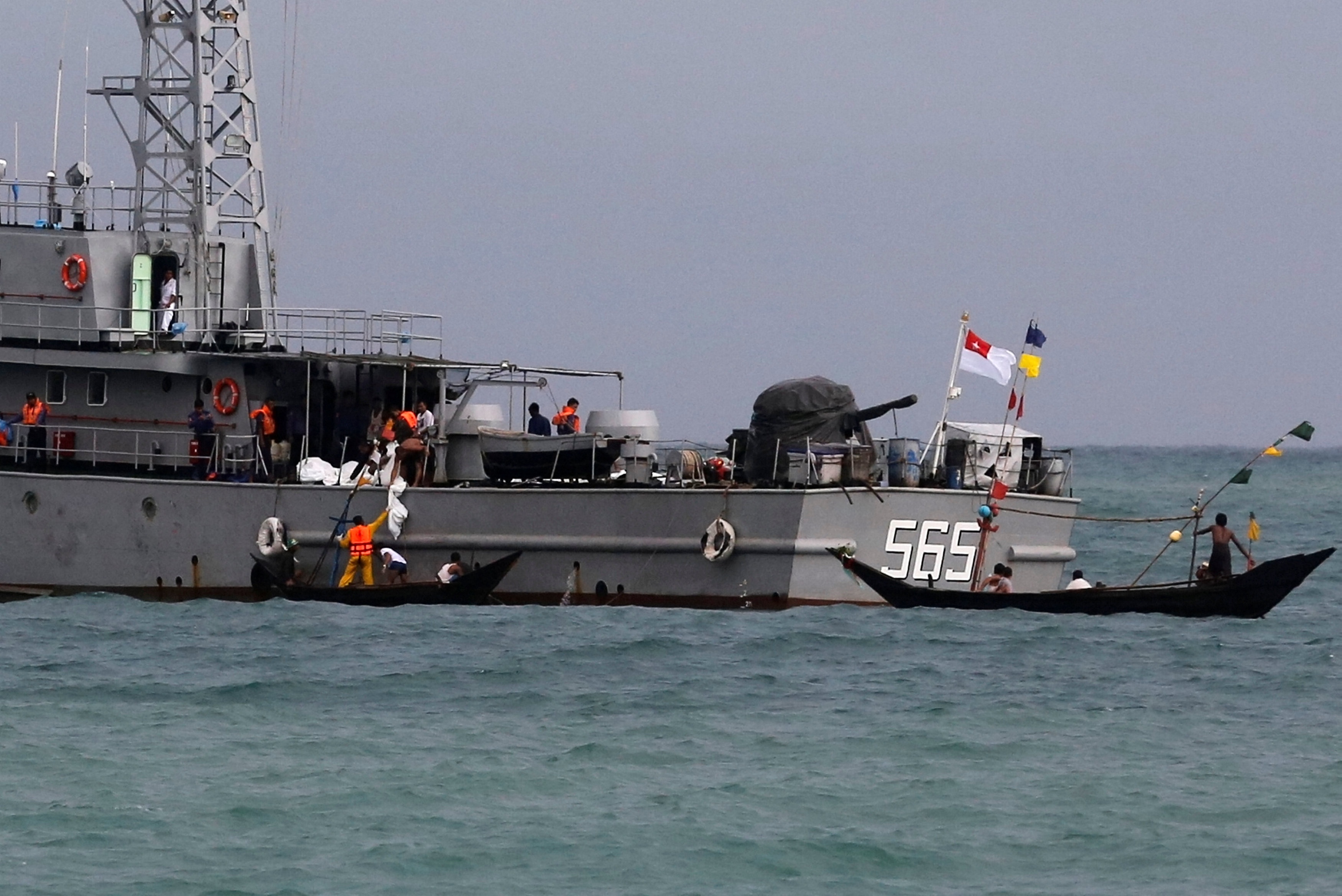 may bay roi o Myanmar anh 5