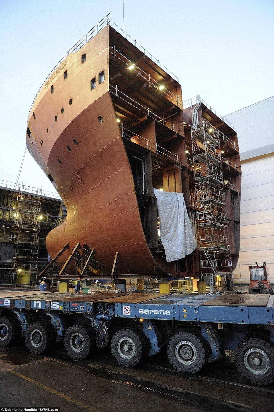 tau tham do kim cuong duoi bien lon nhat the gioi anh 4