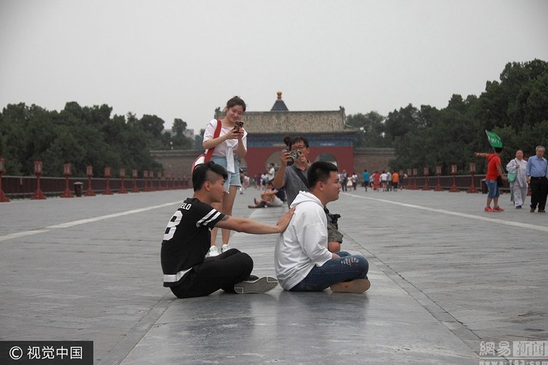 dan Trung Quoc nam chua benh o Thien Dan anh 7