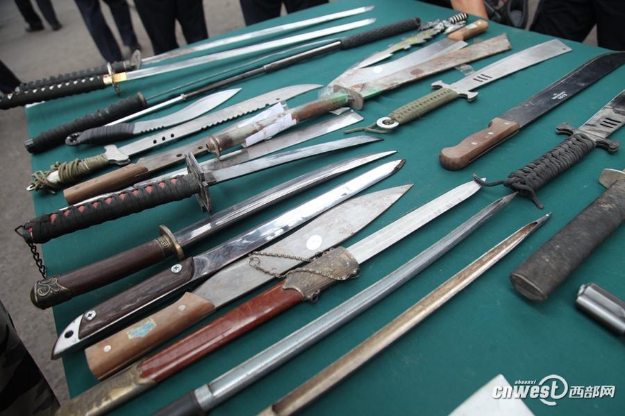 Trung Quoc tieu huy vu khi anh 9