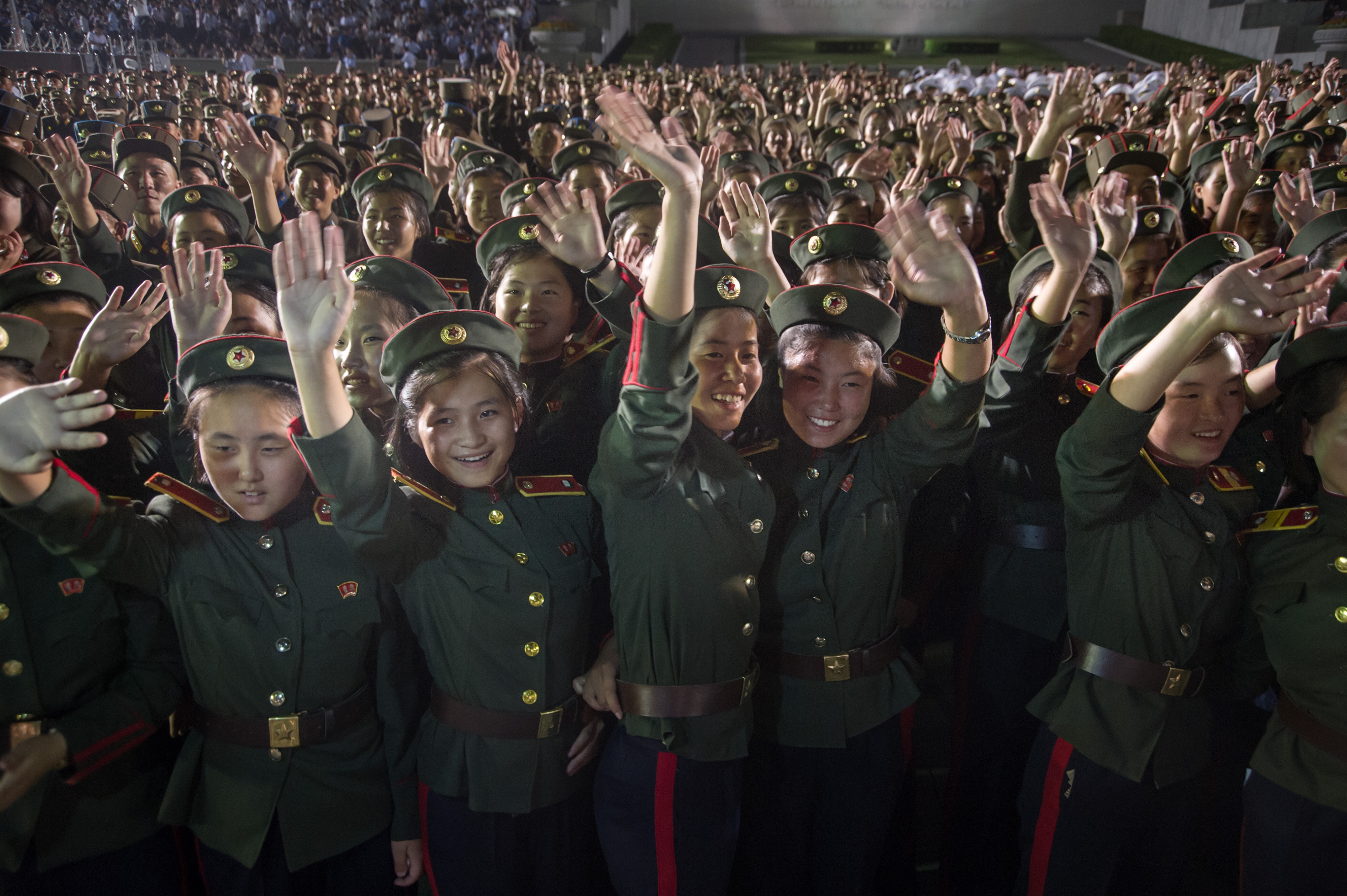 Trieu Tien tung bung an mung phong ten lua thanh cong hinh anh