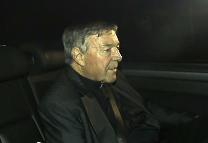 Hong y Australia ve nuoc hau toa vi cao buoc xam hai tinh duc hinh anh