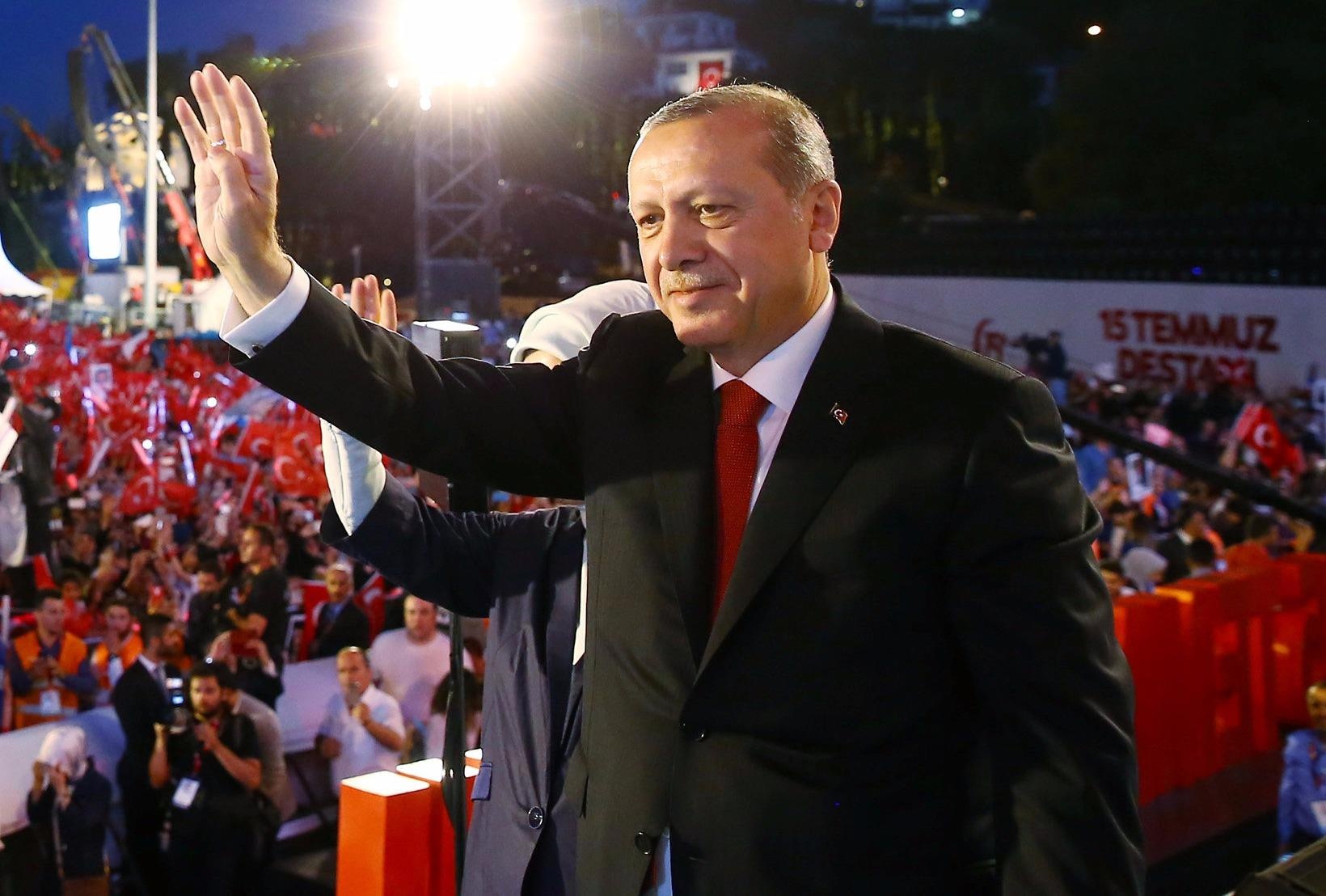 Tong thong Tho Nhi Ky doa 'chat dau nhung ke phan trac' hinh anh