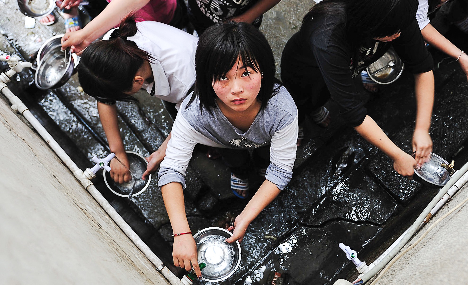 Dac khu kinh te Trung Quoc: Hao quang va nuoc mat o Tham Quyen hinh anh