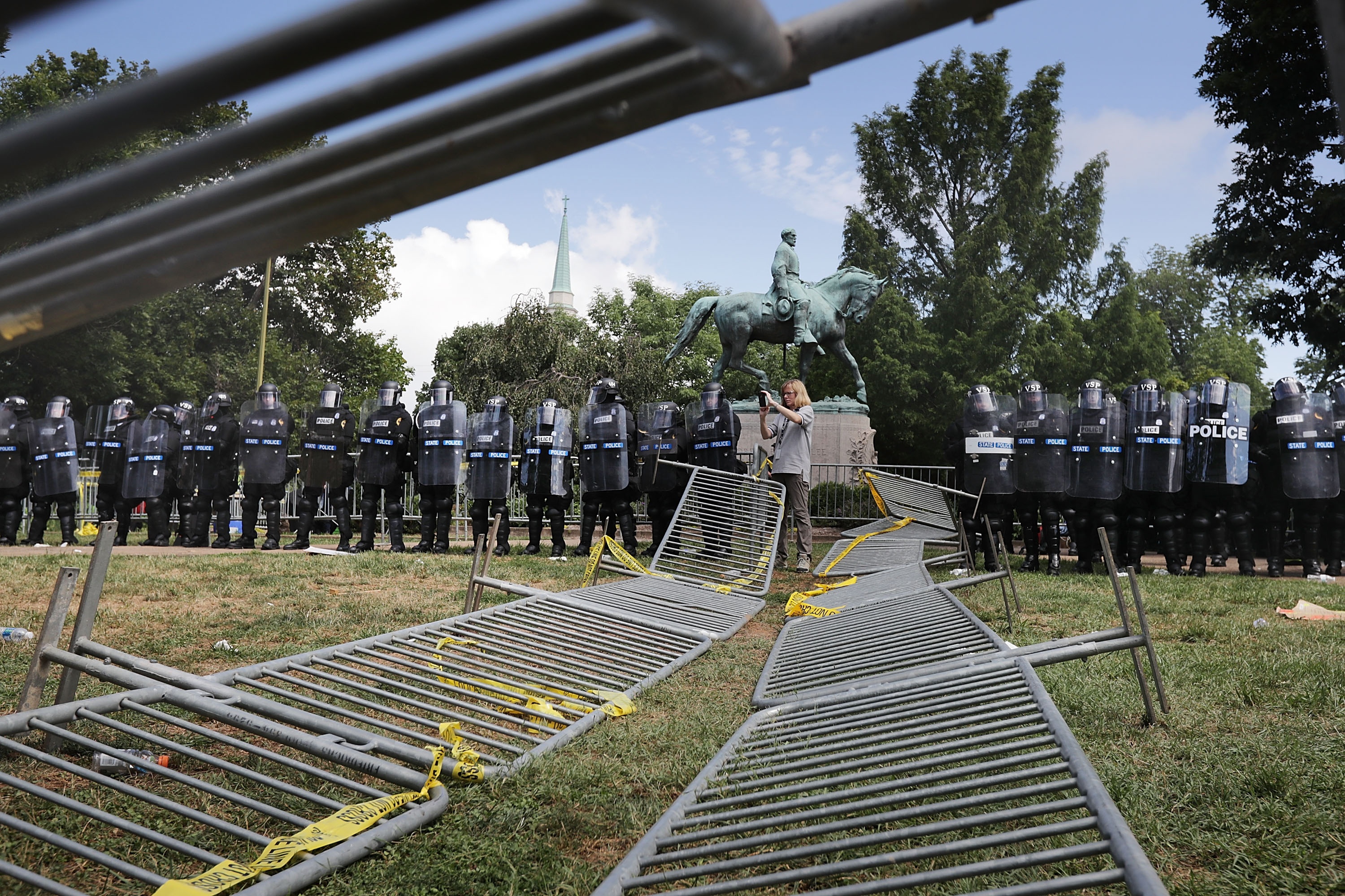 bao loan phan biet chung toc o My anh 5