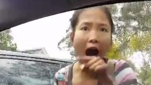 Phu nu goc Viet bi phat vi ham doa nguoi Hoi giao o Australia hinh anh