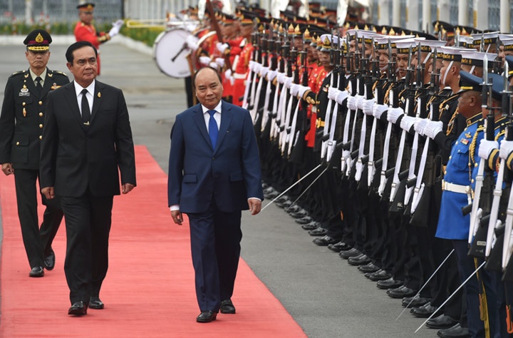 Thu tuong Nguyen Xuan Phuc bat dau tham chinh thuc Thai Lan hinh anh
